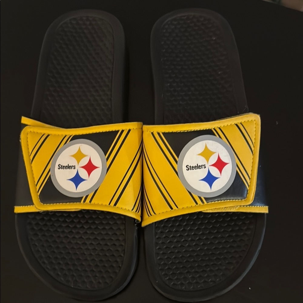 PITTSBURGH STEELERS SLIDES SZ SM 7-8
H4